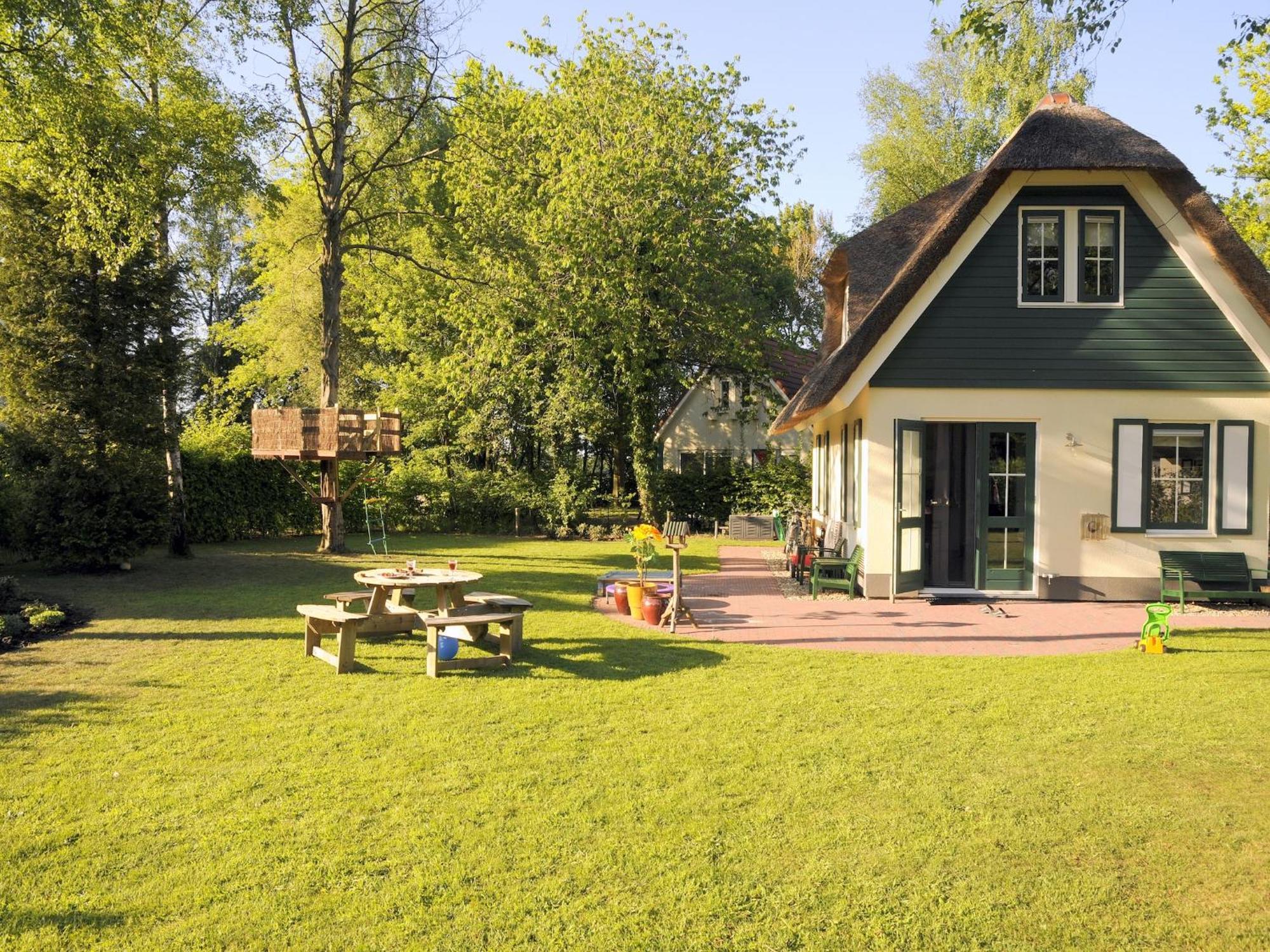 Beautiful Holiday Home In Heeten With Private Garden Экстерьер фото